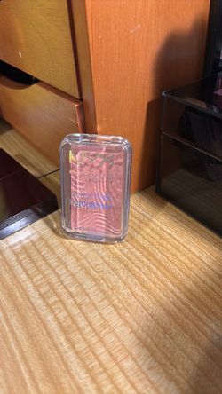 NYX Professional Makeup Buttermelt Highlighter