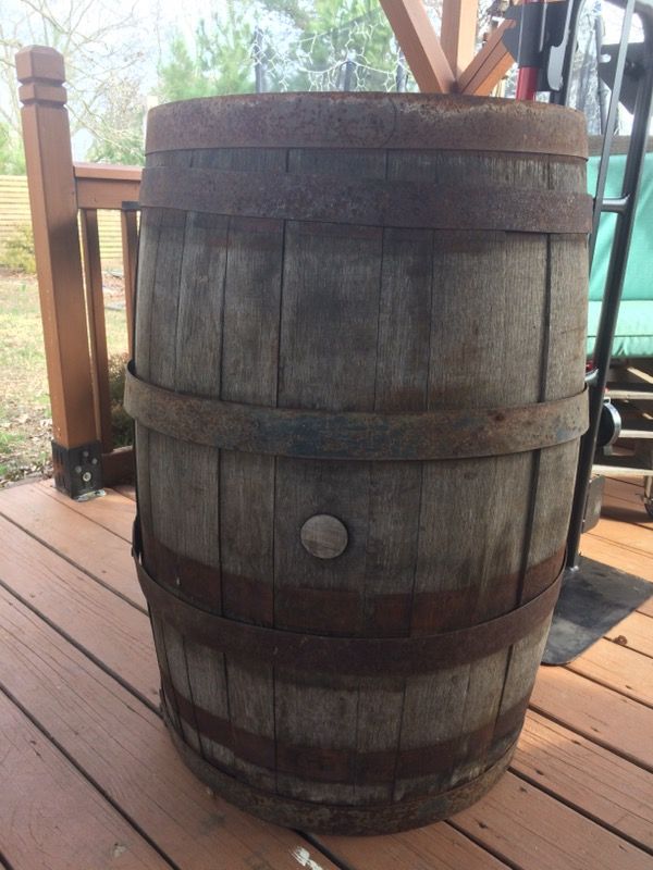 2 whiskey barrels/ 50$ each