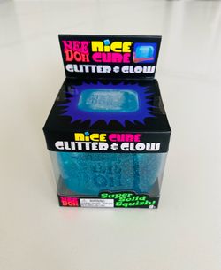 Needoh glitter and glow cube