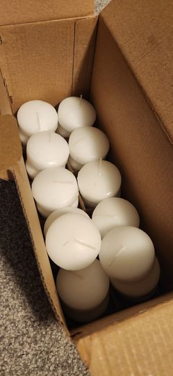 2" floating candles 22 pack