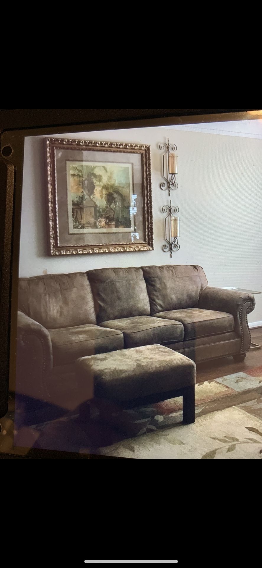 Couch & Loveseat W/4 Pillows