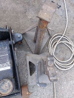 Jack stands