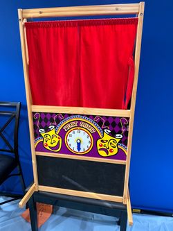 Kids Wooden Puppet Theater Stage with Chalkboard