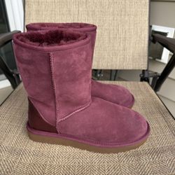 Women's UGG Boots Burgundy Brand New Never Worn