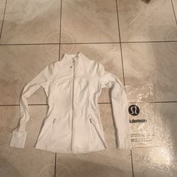 White Lululemon/ Size 6/ $70