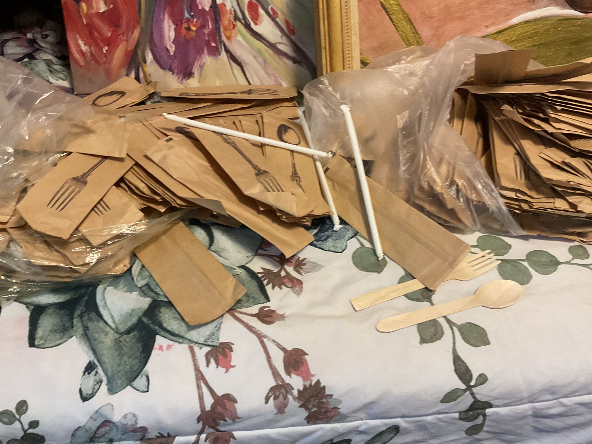 Many Forks, Knives In Woods For The Cook Out, And Dispose Of Them, Good Quality (NO SHIPPING)