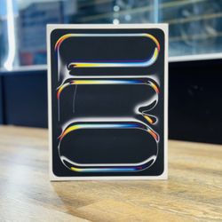 iPad Pro 13in M4 Chip WiFi 256gb (latest Model) 