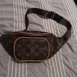 Louis Vuitton Fanny Pack 