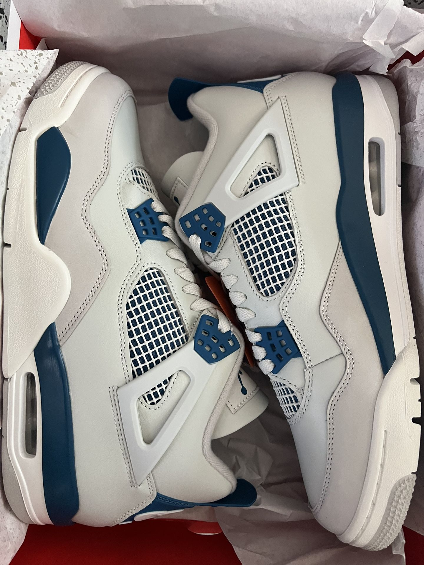 Jordan 4 Retro Size 11 $260