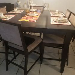 6 Chair Wood Dining Table Good Condition $250