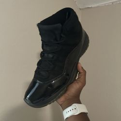 Jordan 11 Cap & Gowns