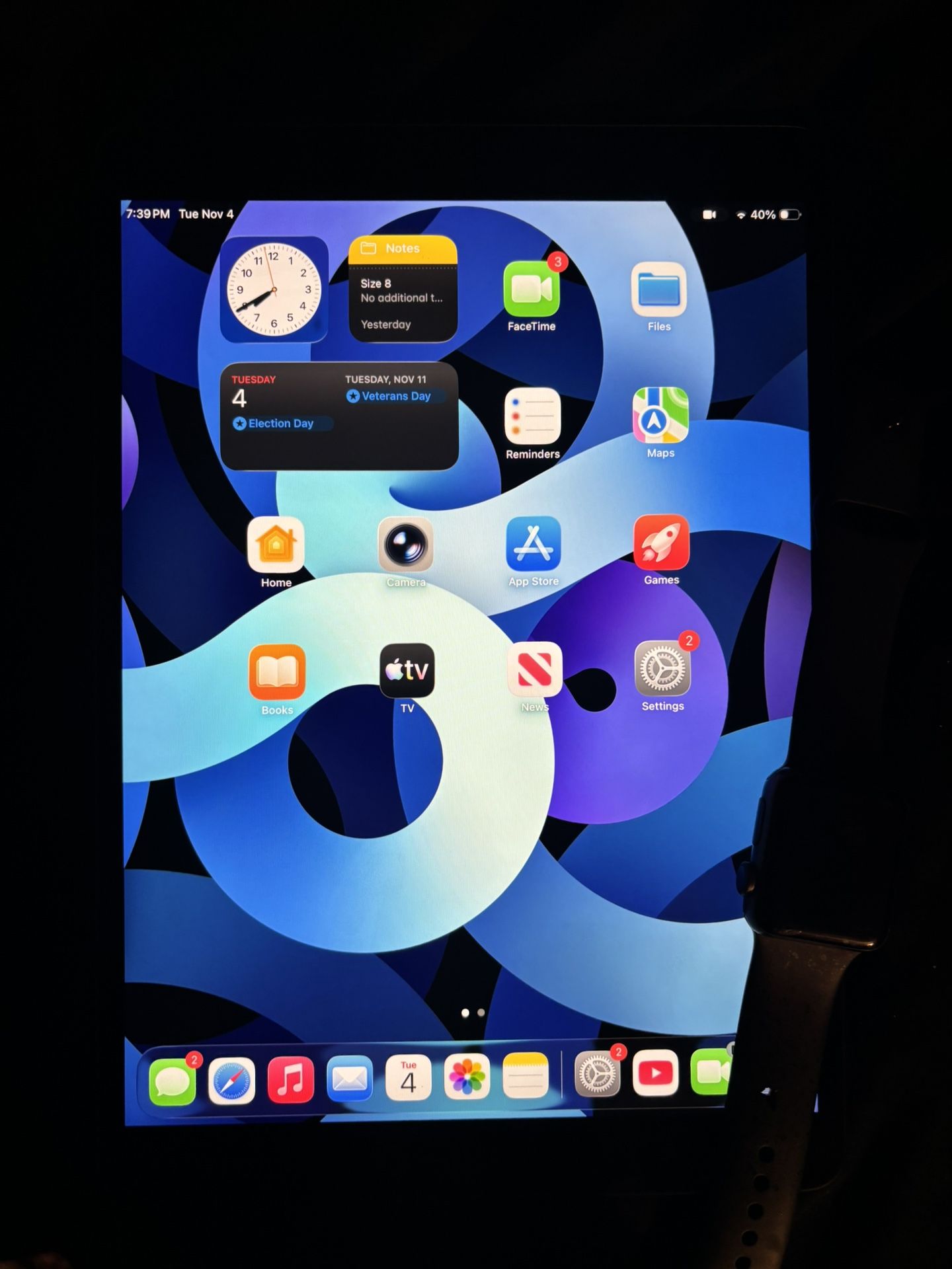 Ipad And Apple Watch 