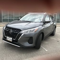 2021 Nissan Kicks SV ,    49,500 mi.