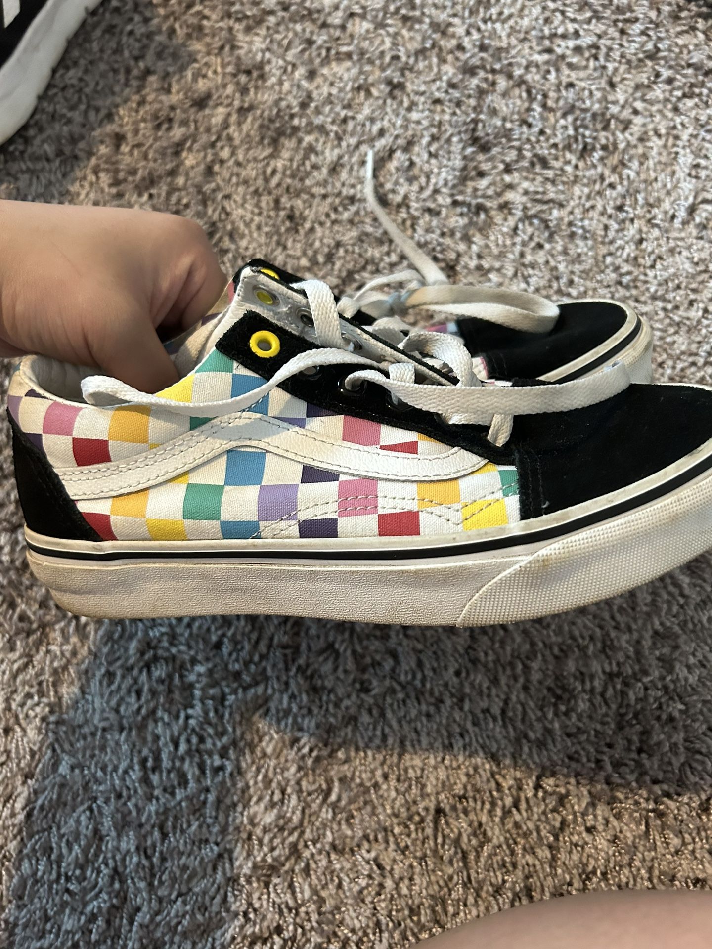 Vans Rainbow Size 6 Women’s