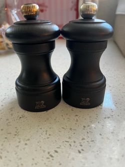 Peugeot Bistro Duo Manual Salt and Pepper Mill Set - Classic Adjustable Grinder, Beechwood