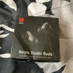 Beats Studio Buds 