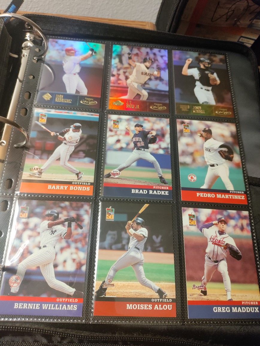 Topps Baseball Cards 2001/2