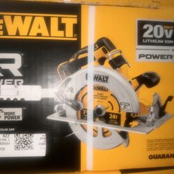 (NEW SEALED) DEWALT XR Power Detect 20-volt Max 7-1/4-in Cordless Circular Saw (Bare Tool)