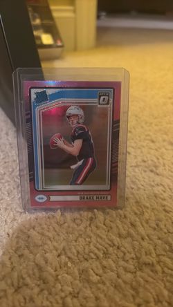 2024 Panini Donruss - Rated Rookie Drake Maye #379 Optic Preview Pink Prizm (RC)