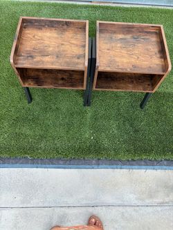 Set of 2 Rustic Wood and Metal Side Tables