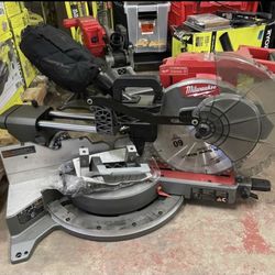 MILWAUKEE M18 FUEL 12 in Sliding Miter Saw (Tool only)  