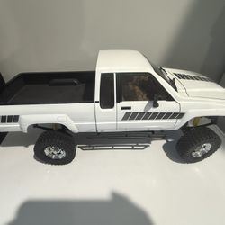 RC4WD Trail Finder 2 1987 Toyota pk up