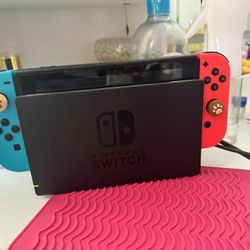 NINTENDO SWITCH Mario Cart Bundle