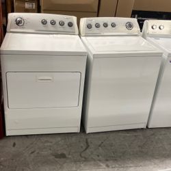 Whirlpool Washer And Dryer Set