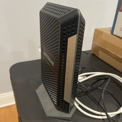 NETGEAR CM1000 Wired-Ethernet (RJ-45)