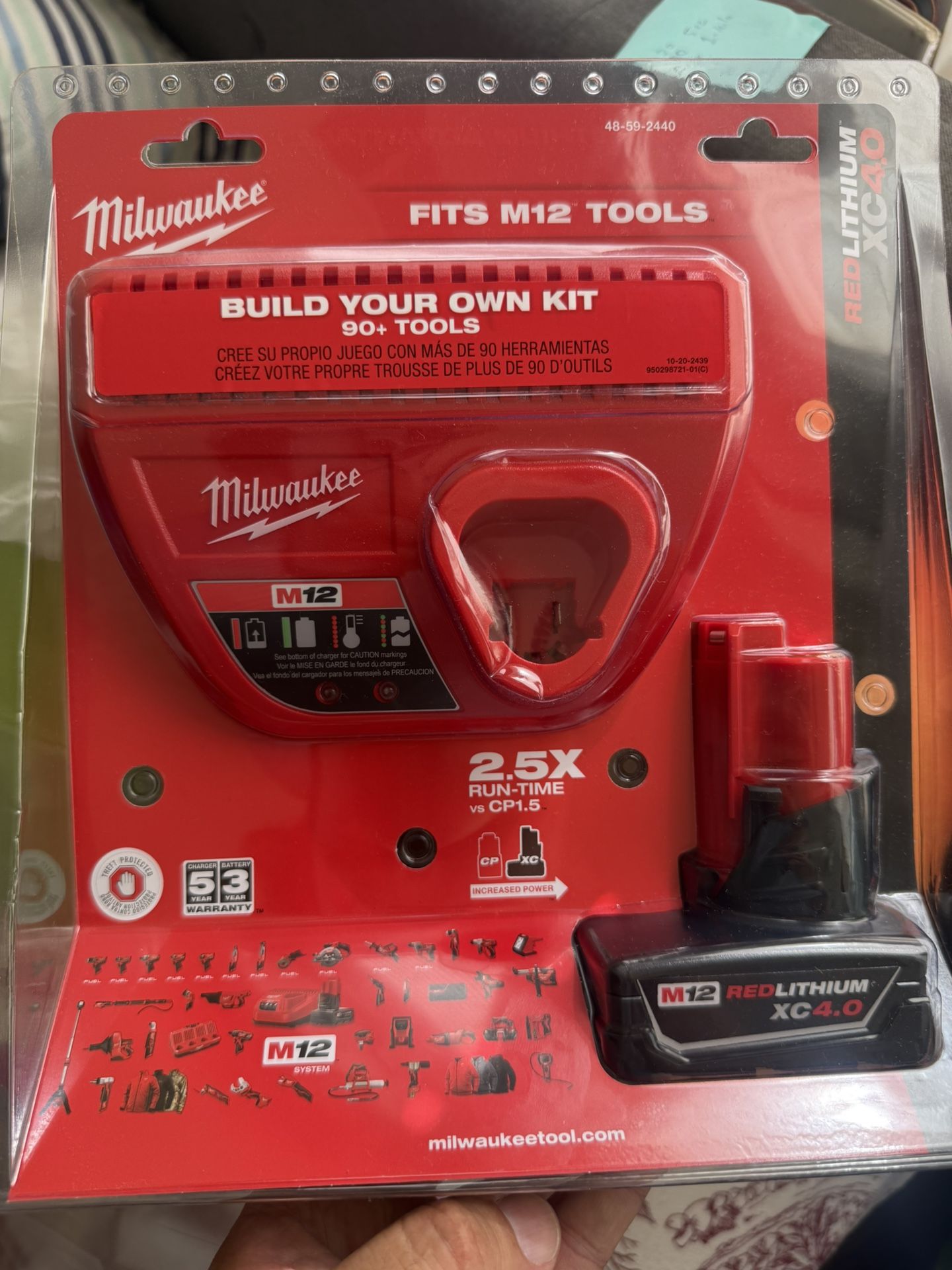 M12 12-Volt Lithium-Ion XC Battery Pack 4.0 Ah and Charger Starter Kit