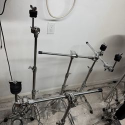 4 Pearl Double Braced Heavy Duty Cymbal Stands