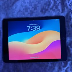 Apple iPad 6th Generation Perfect Condition 
