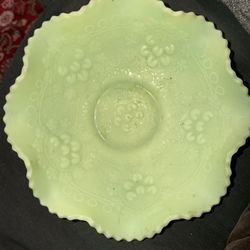 Fenton Lime Sherbet Satin Custard Cherry Chain / Orange Tree Fruit Bowl