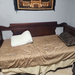 Bed Without Mattress 
