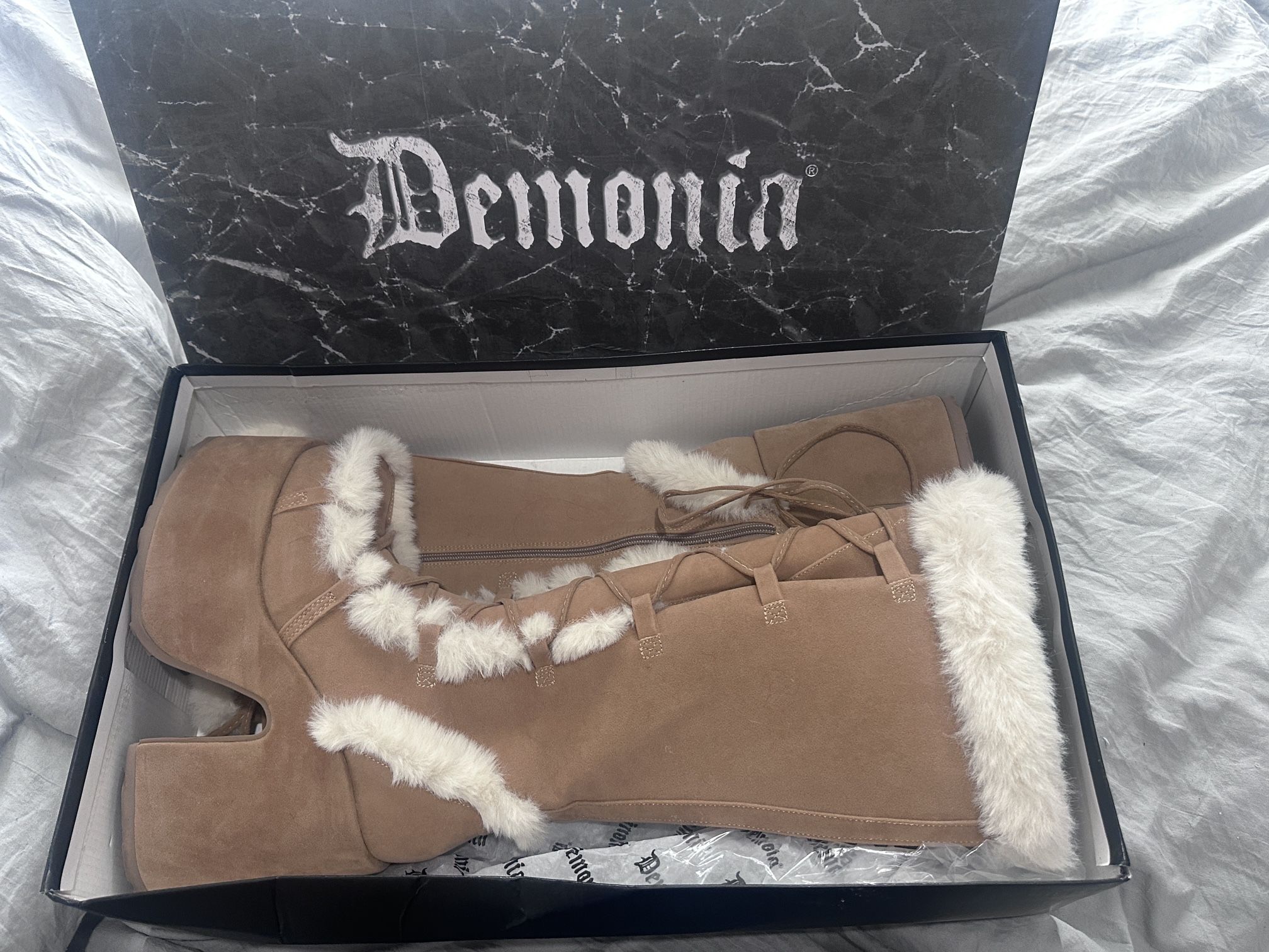 Boots Camel-113 Brand New