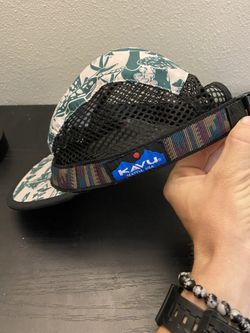 BRAND NEW Kavu Trailrunner Medium Size Women’s Hat Made in USA