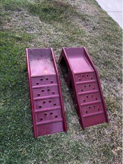 Pair of red heavy duty car ramp