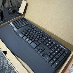 NEW Microsoft ergonomic keyboard
