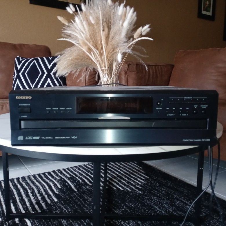 Onxyo 6 Cd Player Great Condition