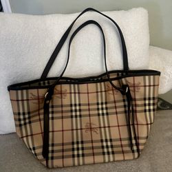 Authentic Burberry Purse