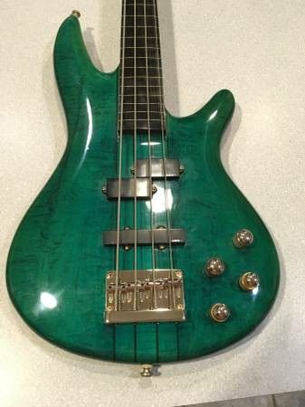 Ibanez SR 1200 FL fretless Bass Guitar