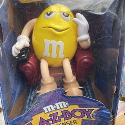 M & M La-z boy Dispenser 