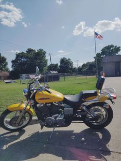 02 Honda Shadow Spirit 750cc