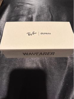 Ray-Ban Meta Wayfarer (Gen 2) Shiny Black Transitions® Green Lenses Al Glasses Brand New
