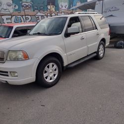 2005 Lincoln Navigator