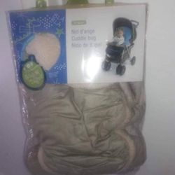 NEW "Gagou Tagou" cuddle bag for infant car seat or stroller $10 FIRM