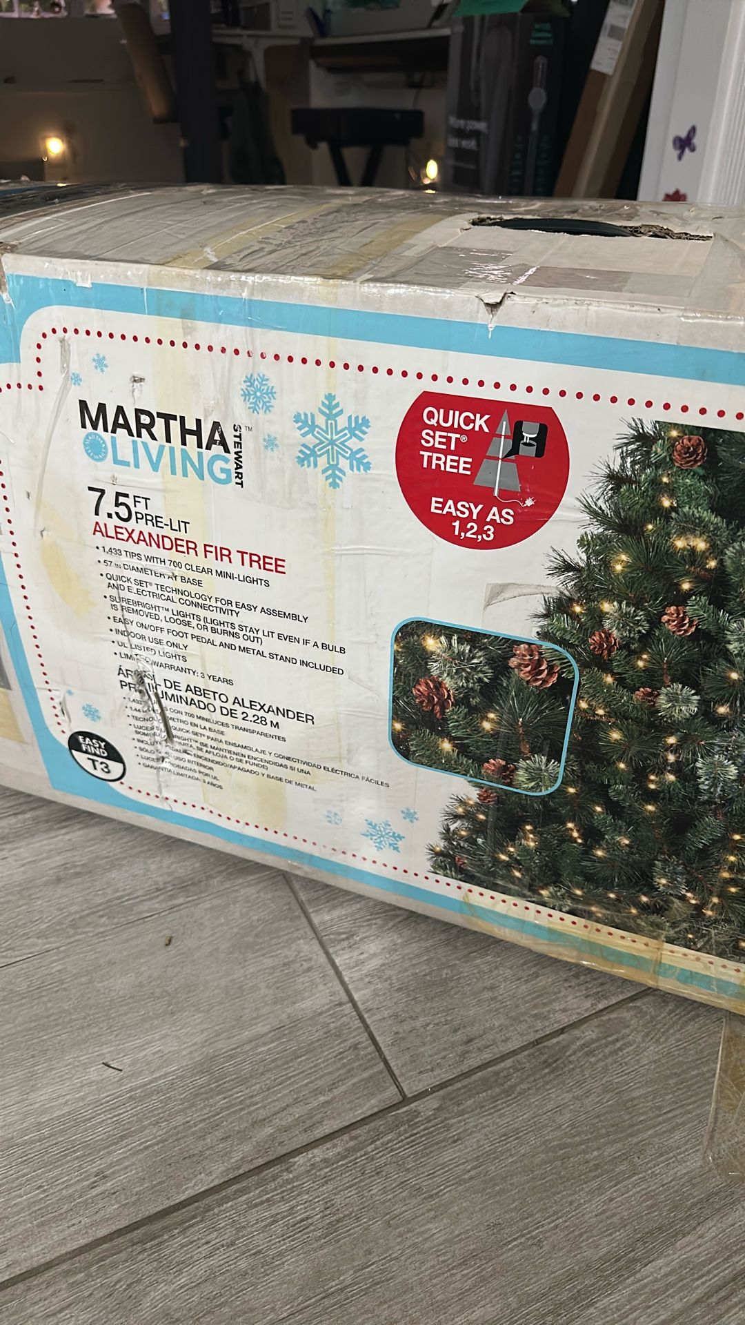 Free 7.5ft Christmas Tree