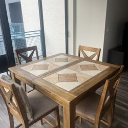 Kitchen Table With Barstools 