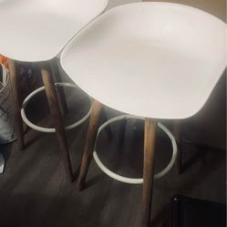 See 2 Bar Stools 