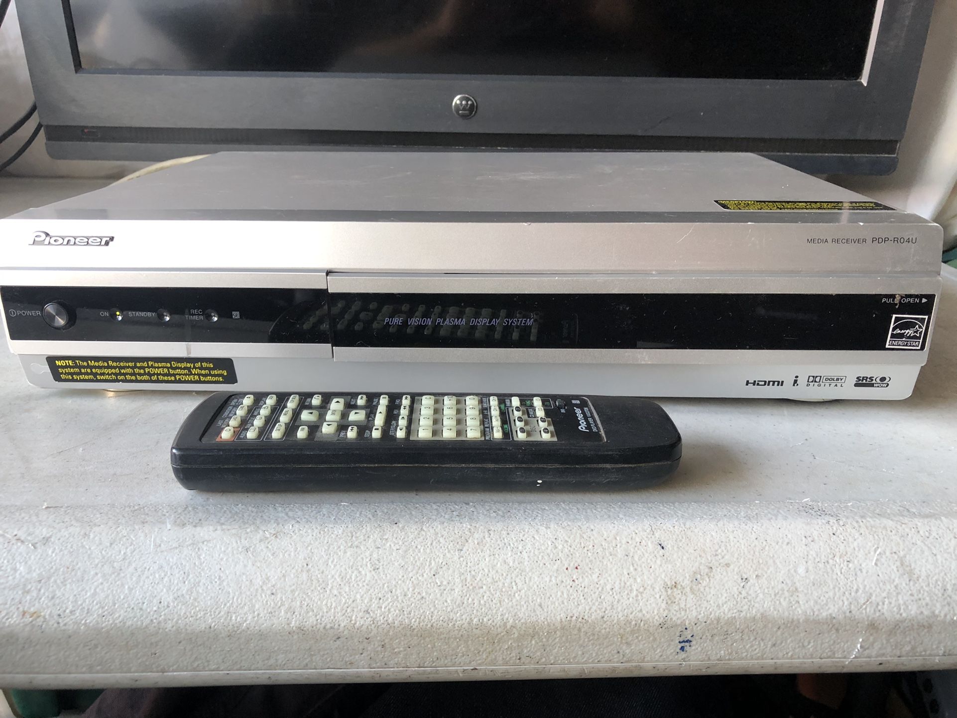 PRICE IS FIRM PIONEER PDP-R04U PLASMA TV DISPLAY MEDIA RECEIVER PDPR04U PDP R04U REMOTE AND WIRES INCLUDED 89 You are more than welcome to test the